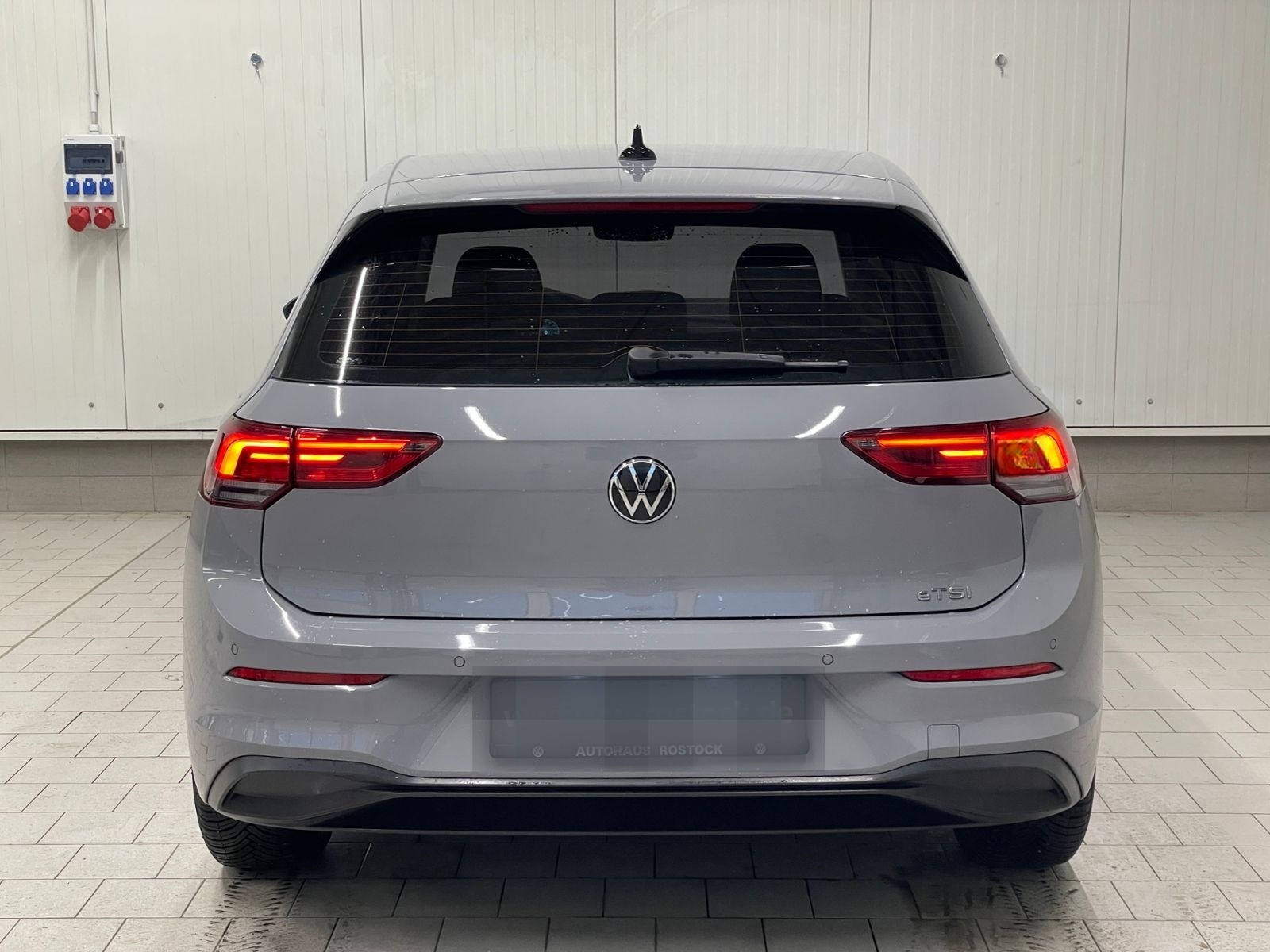 Volkswagen Golf VIII Life 1.0 eTSI DSG RFK NAVI ACC SHZ foto 5