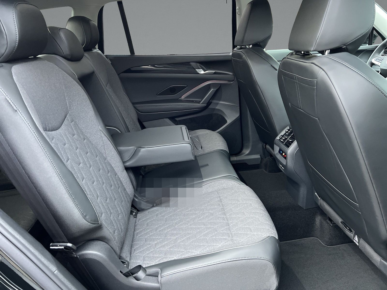 Volkswagen Tayron 1.5 eTSI Life DSG+MATRIX+NAVI+KAMERA+AHK foto 14