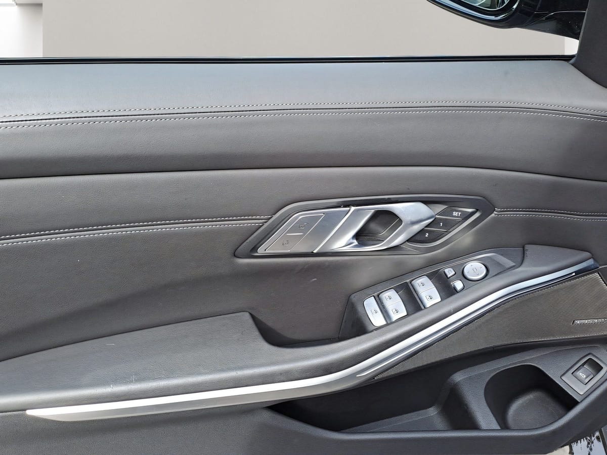 BMW M3 Competition M xDrive Touring Harman K Kamera foto 16