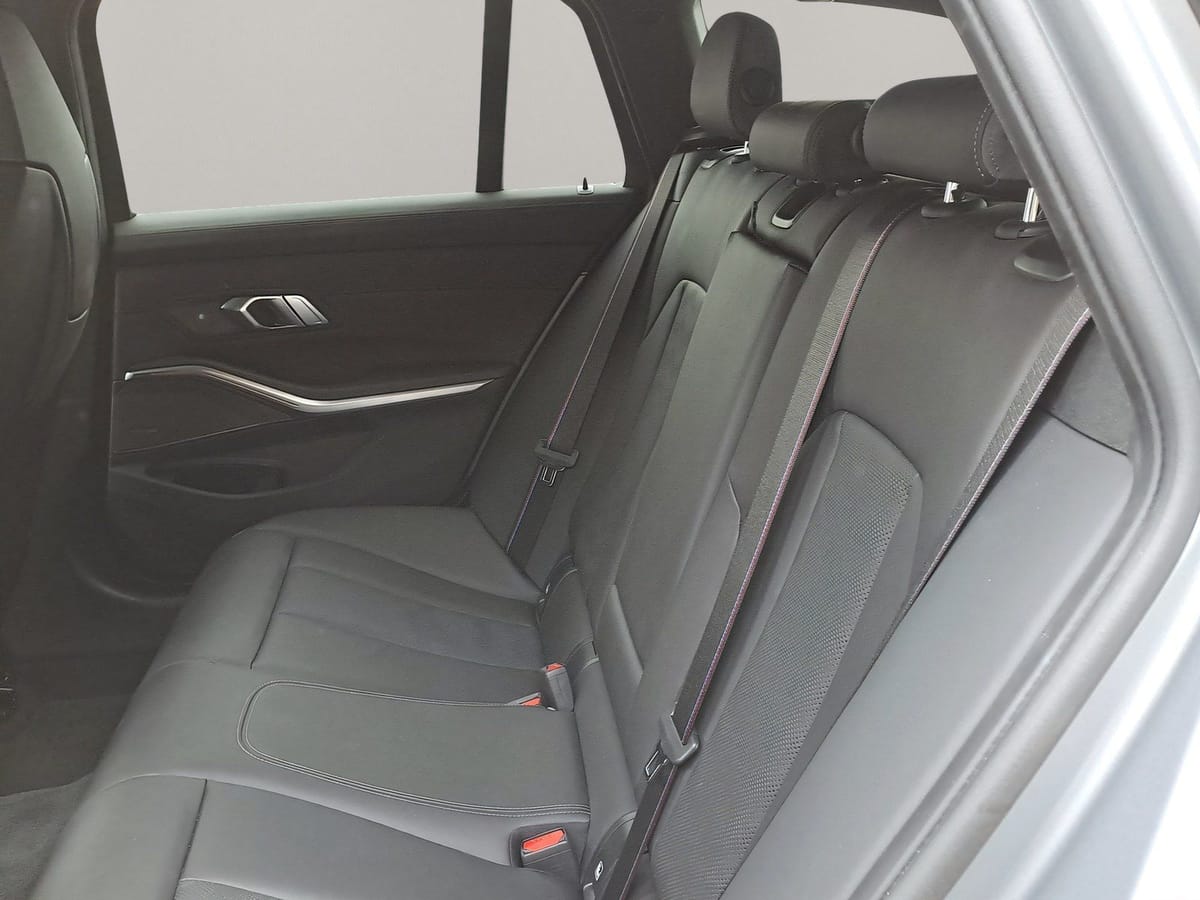 BMW M3 Competition M xDrive Touring Harman K Kamera foto 7