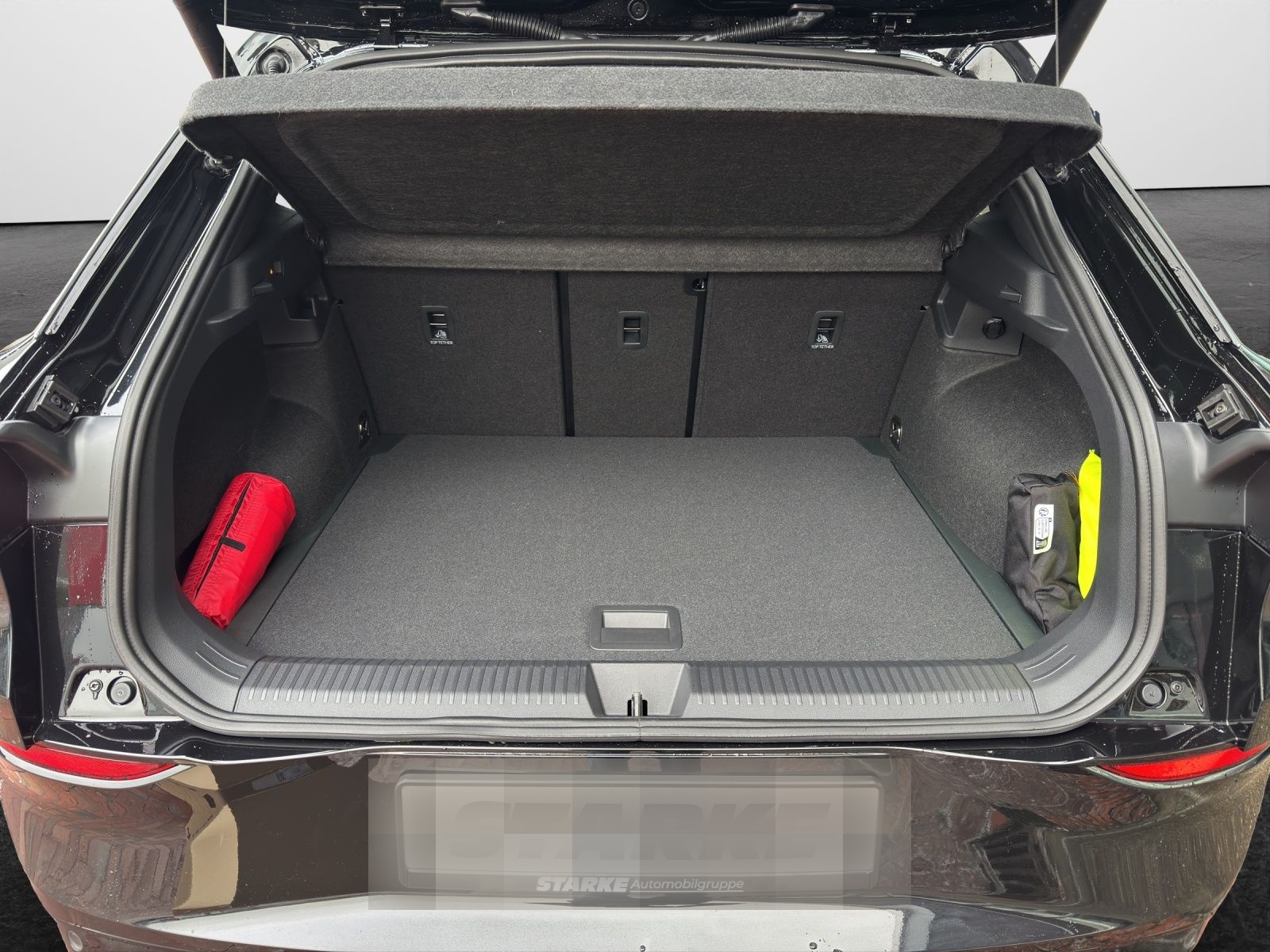 Volkswagen T-Roc 1.5 eTSI DSG R-Line  HeadUp AHK Navi LED K foto 13