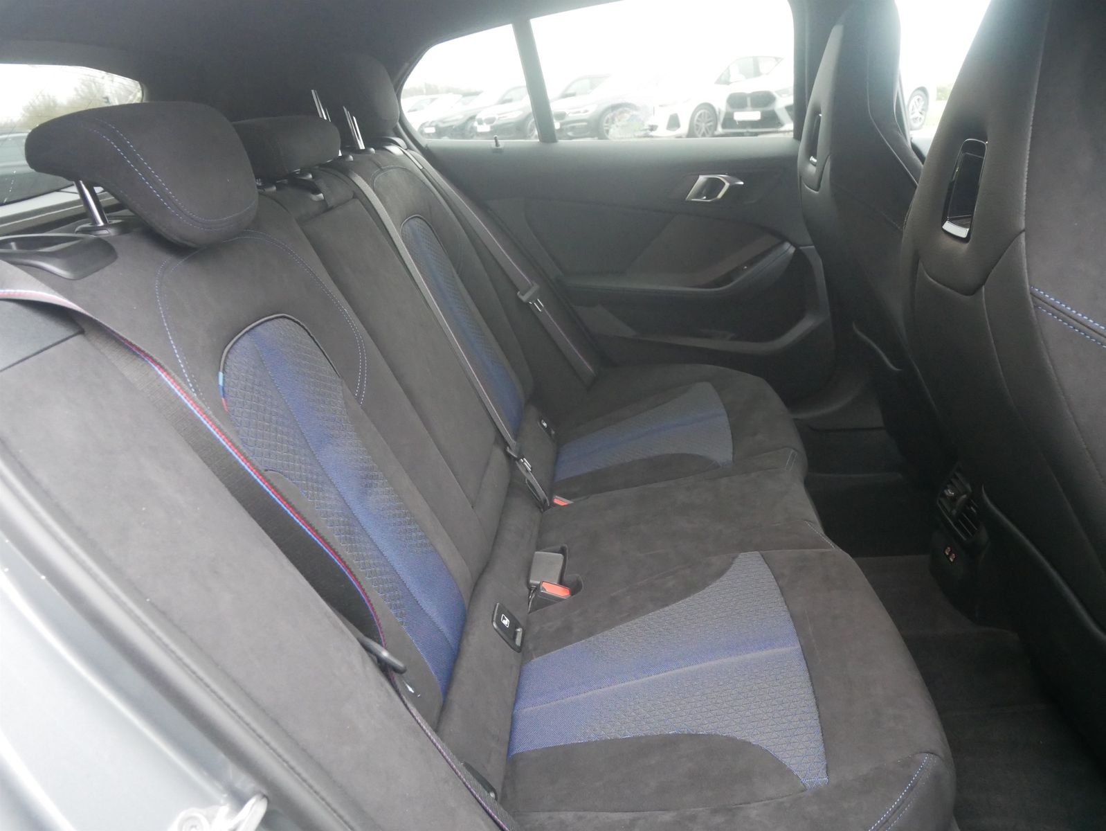 BMW M135i xDrive HUD H/K-HiFi LED LHZ DA. PA. ACC foto 15