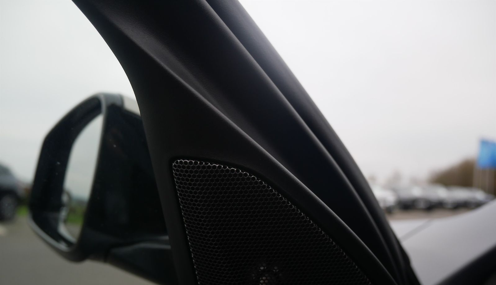 BMW M135i xDrive HUD H/K-HiFi LED LHZ DA. PA. ACC foto 25