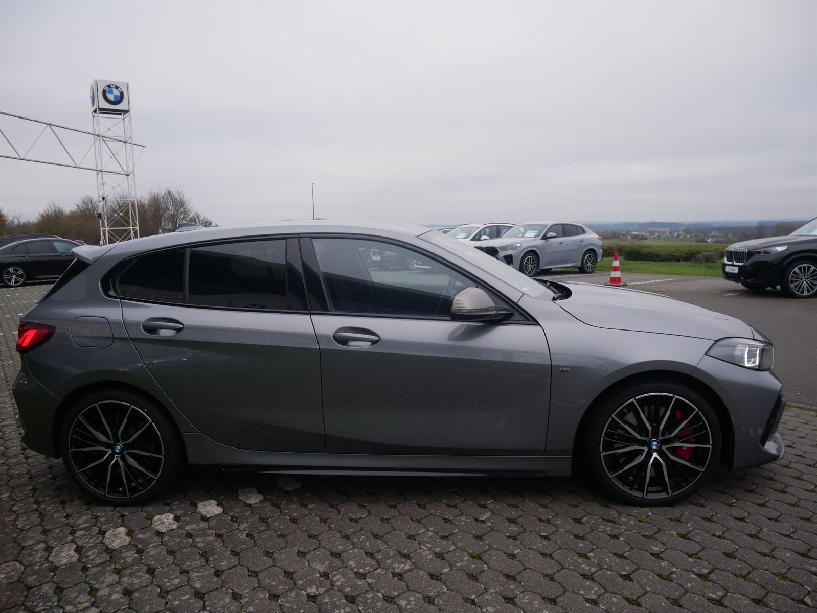BMW M135i xDrive HUD H/K-HiFi LED LHZ DA. PA. ACC foto 6