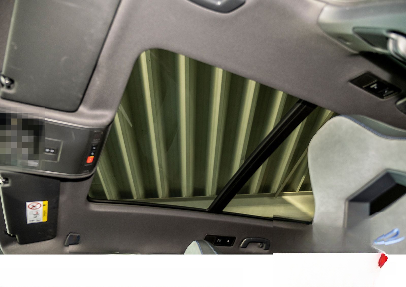 Volkswagen Tiguan R 2.0 TSI DSG Navi Kamera Pano ACC LED foto 11