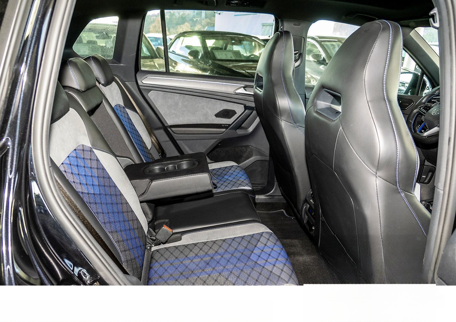 Volkswagen Tiguan R 2.0 TSI DSG Navi Kamera Pano ACC LED foto 12