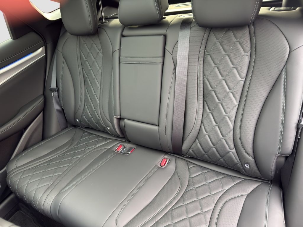 BYD SEALION 7 Comfort foto 11