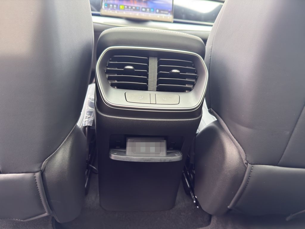 BYD SEALION 7 Comfort foto 18