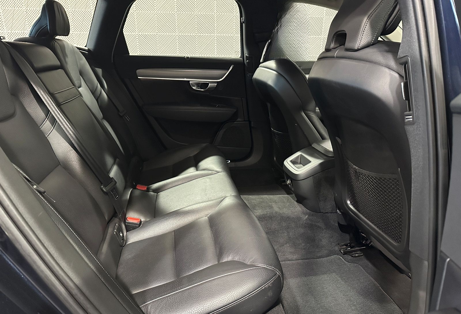 Volvo V90 Kombi AWD*MOMENTUM*LED-R.KAM-ST.H-MEMO-LEDER foto 13