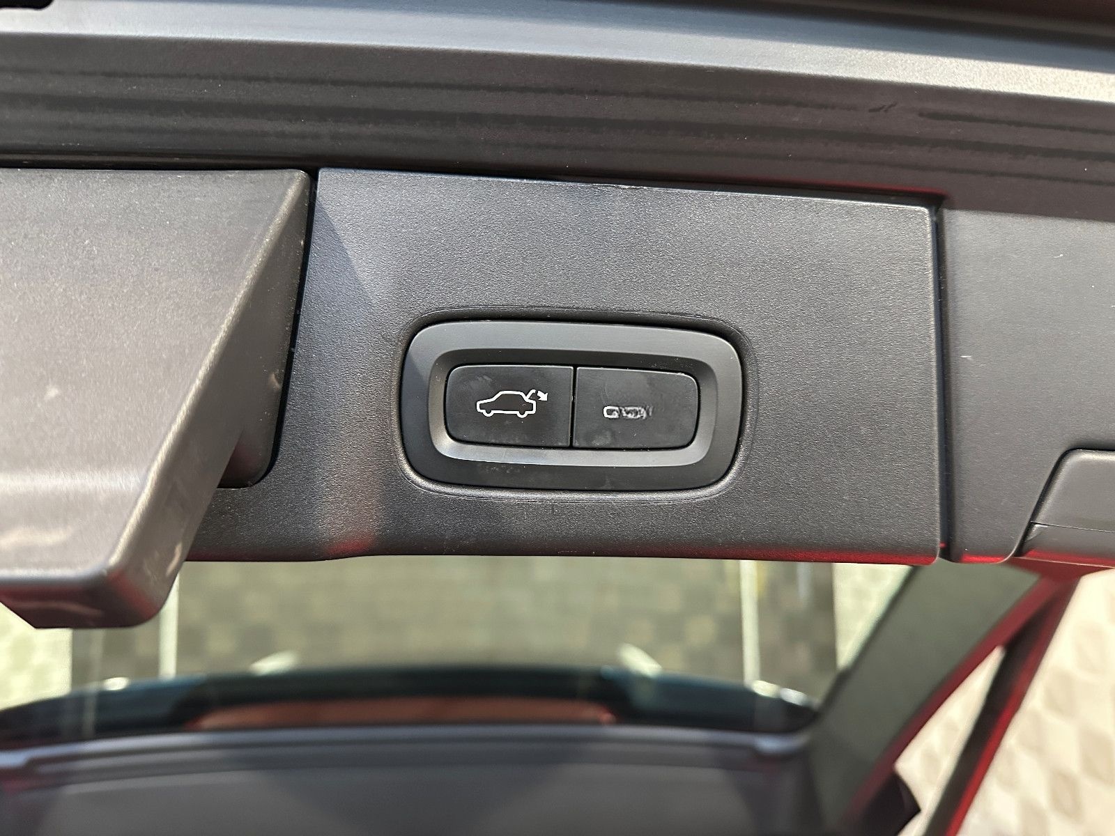 Volvo V90 Kombi AWD*MOMENTUM*LED-R.KAM-ST.H-MEMO-LEDER foto 6