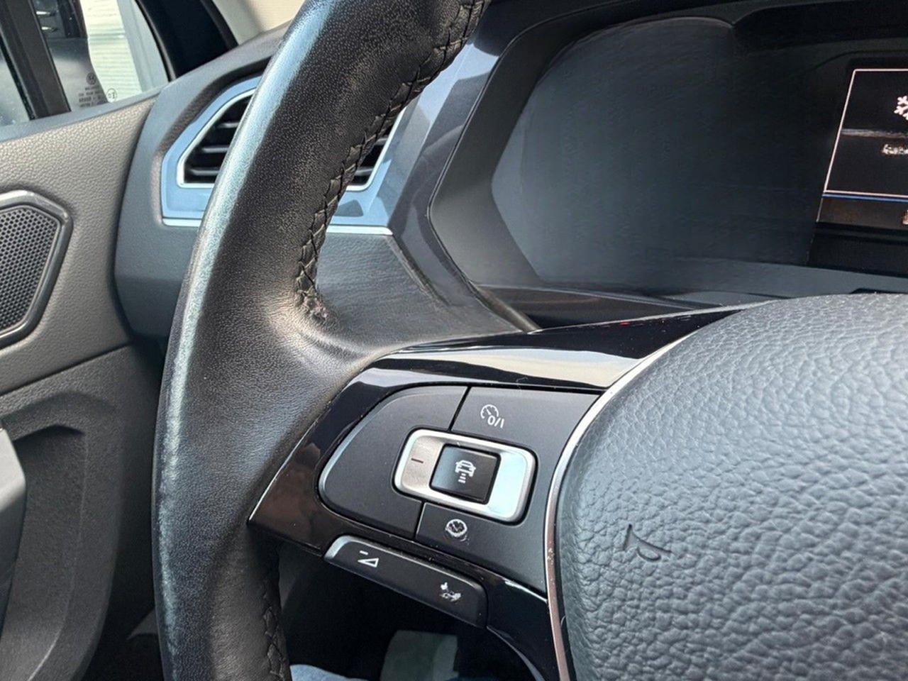 Volkswagen Tiguan Comfortline 1.5 BMT/Start-Stopp AUTOMATIK foto 19