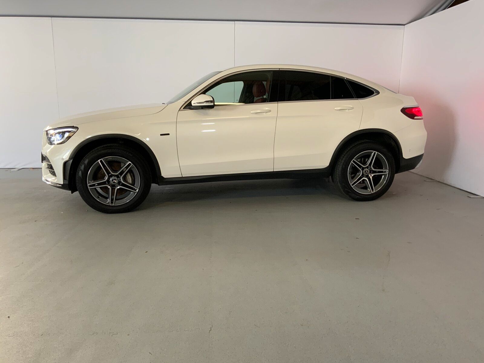 Mercedes-Benz GLC 300 e 4M Coupé AMG MultibeamLED 360Kam SHD foto 3