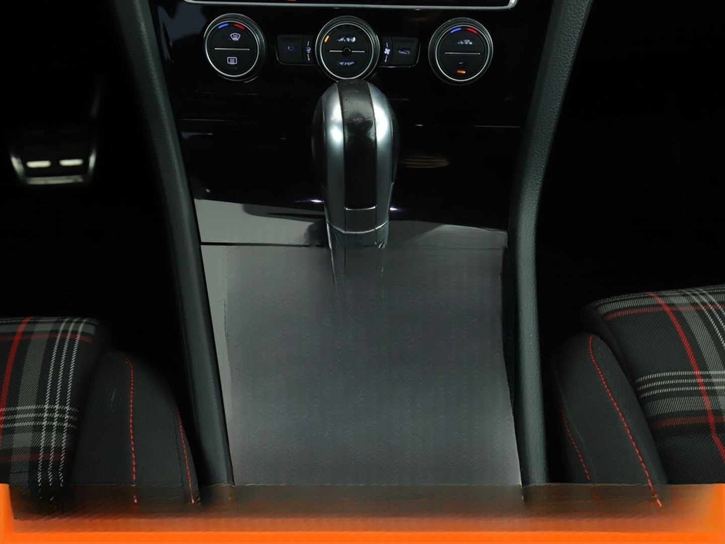 Volkswagen Golf VII 2.0 TSI GTI Performance BM Aut.*LED*PDC foto 23
