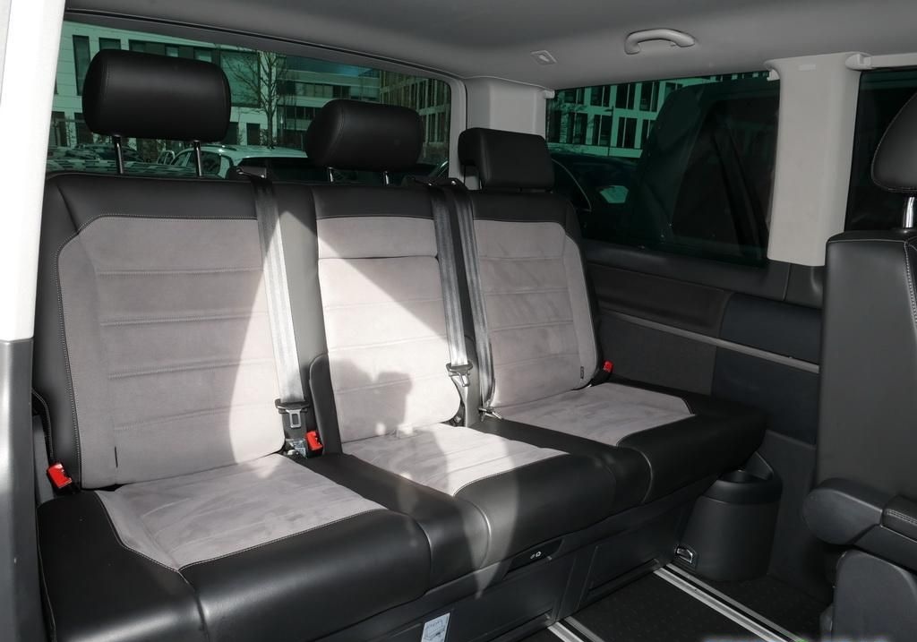 Volkswagen T6.1 Multivan GenerationSIX 2.0 TDI DSG Navi AHK foto 6