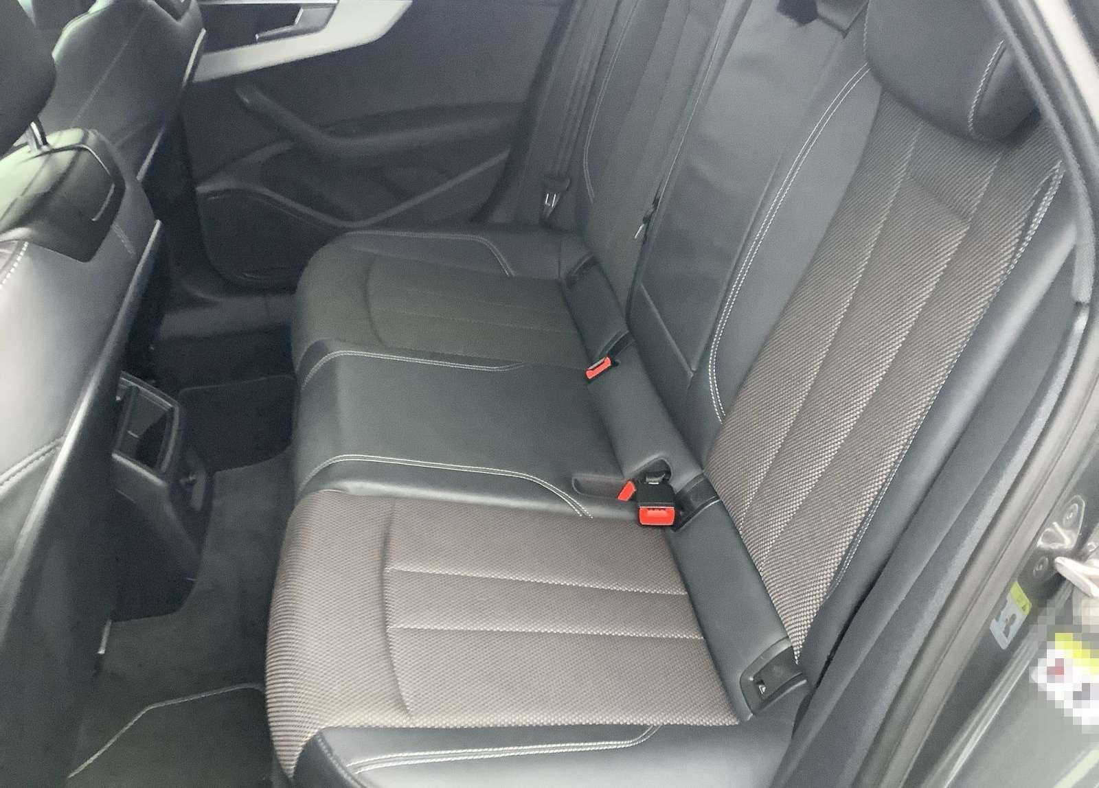 Audi A4 Avant 35 TFSI S-Line MMI-NAVI+LED+OPTIKPAKET foto 13