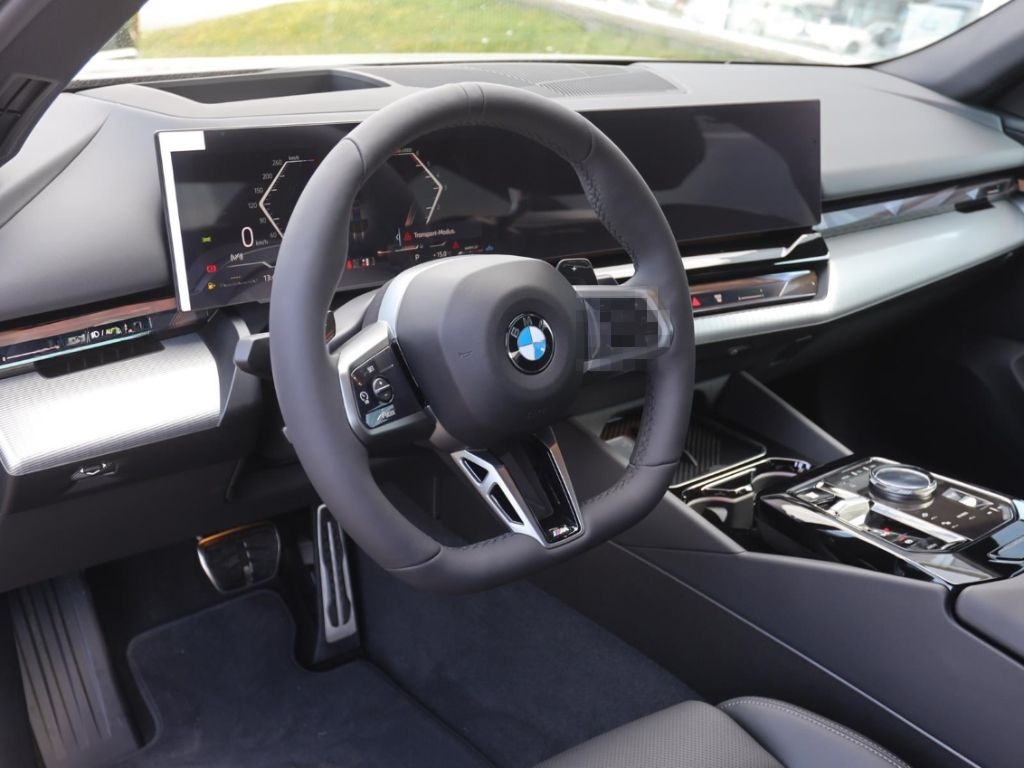 BMW 540 dxDriveMSport+AHK+Navi+HUD+360 Kamera+Leder foto 11