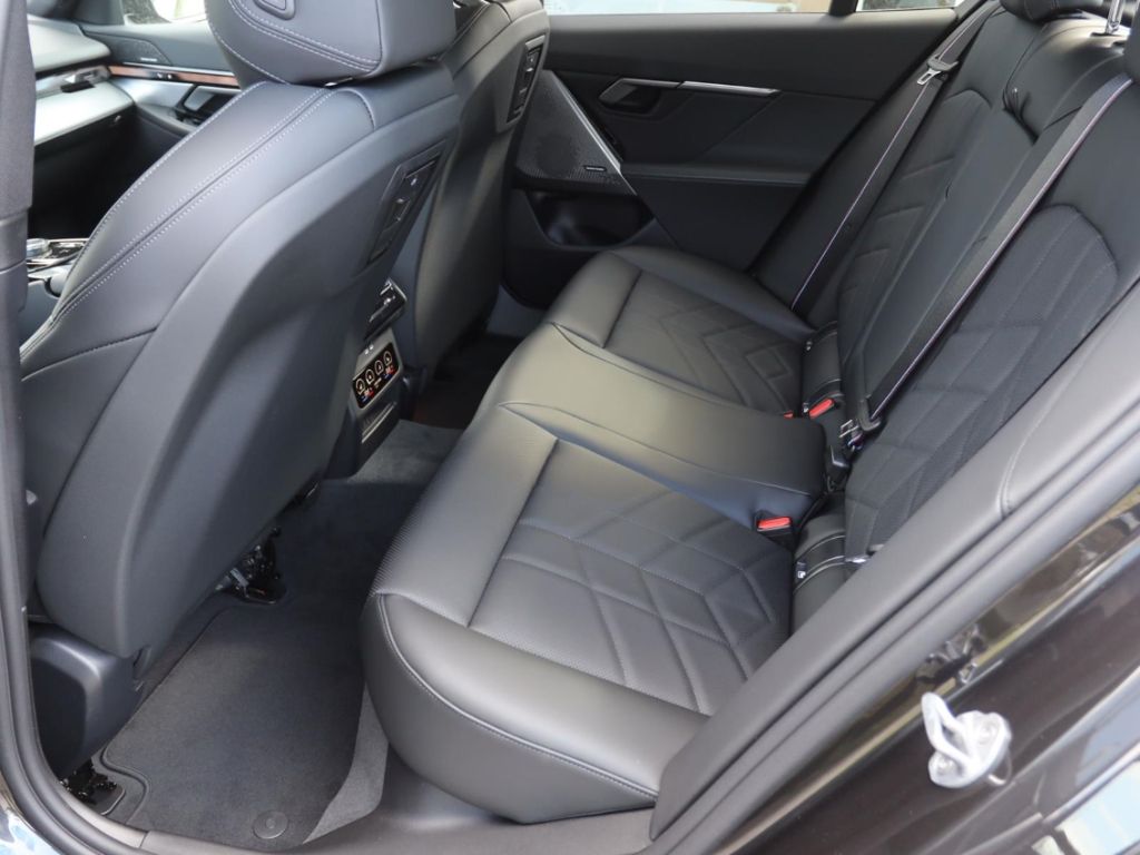 BMW 540 dxDriveMSport+AHK+Navi+HUD+360 Kamera+Leder foto 14