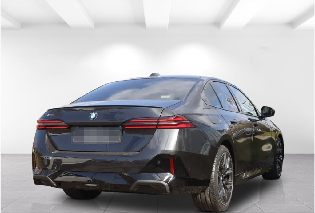 BMW 540 dxDriveMSport+AHK+Navi+HUD+360 Kamera+Leder foto 3