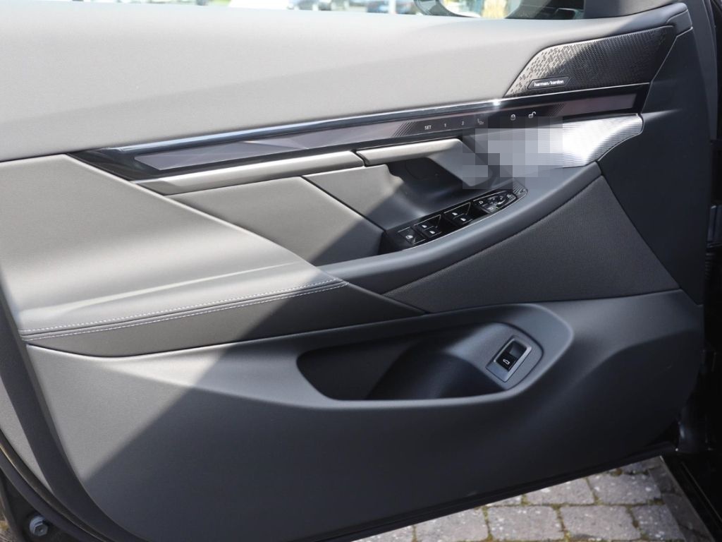 BMW 540 dxDriveMSport+AHK+Navi+HUD+360 Kamera+Leder foto 6