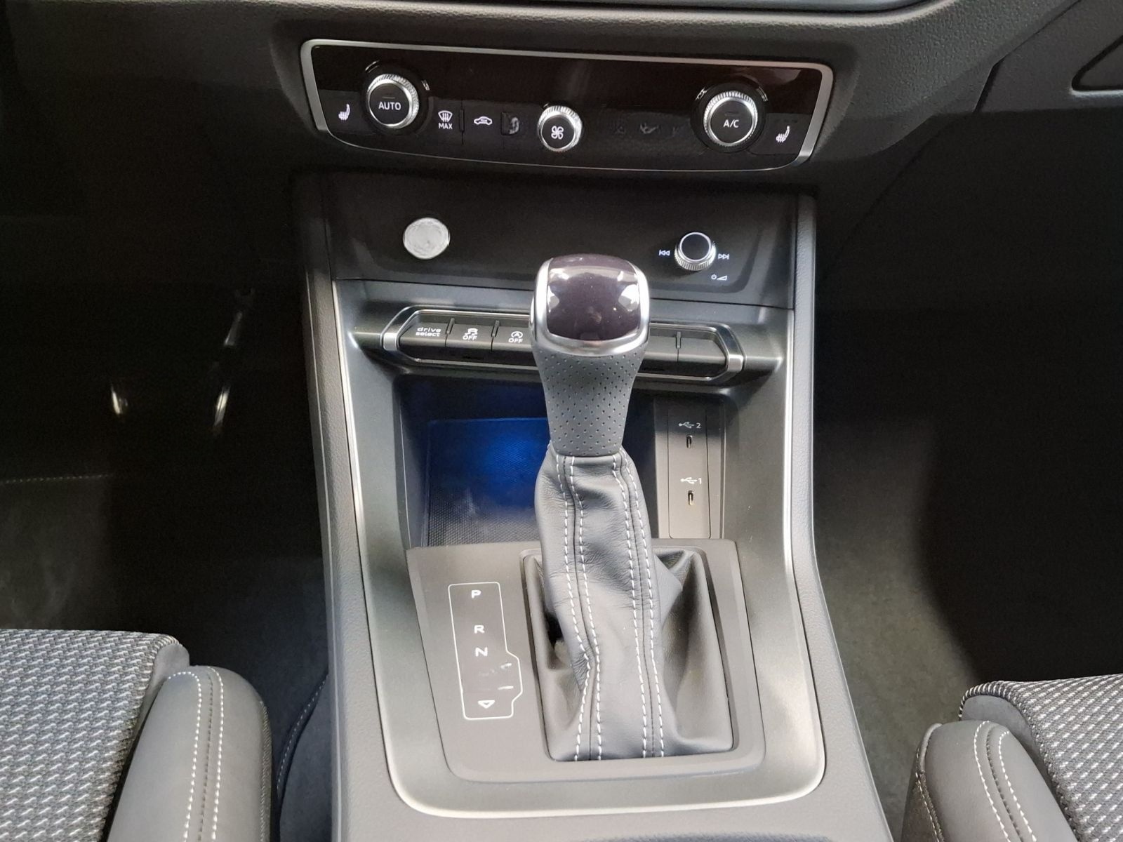 Audi Q3 S line 35 TDI 110(150) kW(PS) S tronic foto 15