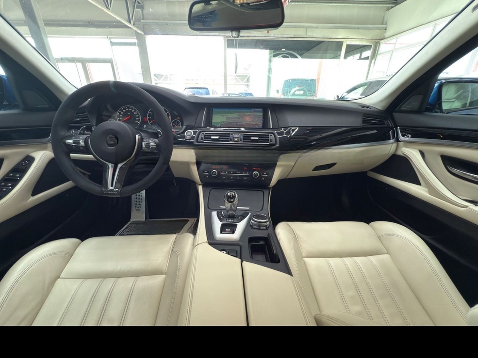 BMW M5 F10 Competition M-DKG *HUD*TV* foto 24