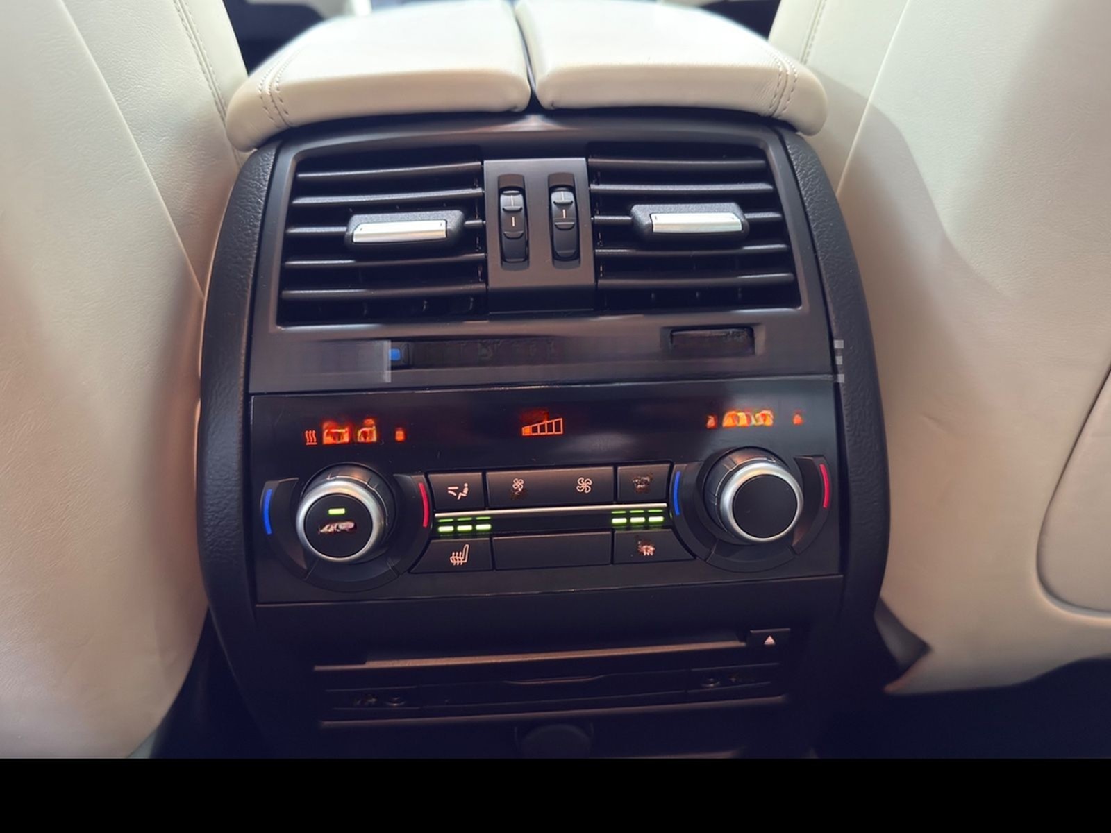 BMW M5 F10 Competition M-DKG *HUD*TV* foto 44