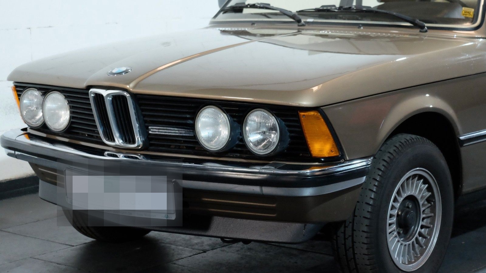 BMW 323i, 5-Gang-Getriebe! foto 16
