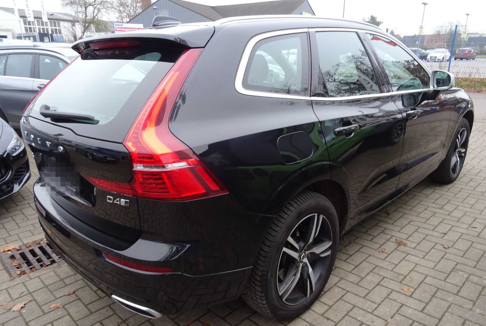 Volvo XC 60 R Design AWD-Autom-LED-Leder-AHK foto 5