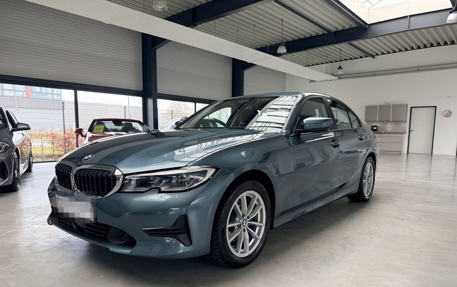 BMW 320 ADVANTAGE NAV+LASER+DISPLAY+HARMAN+STANDHEIZ foto 9