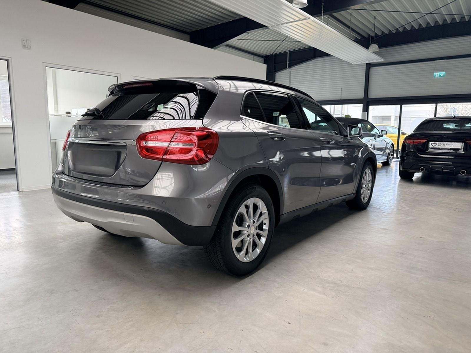 Mercedes-Benz GLA 200 STYLE AUTOMATIK+NAVI+XENON+E-HECKKLAPPE+ foto 9