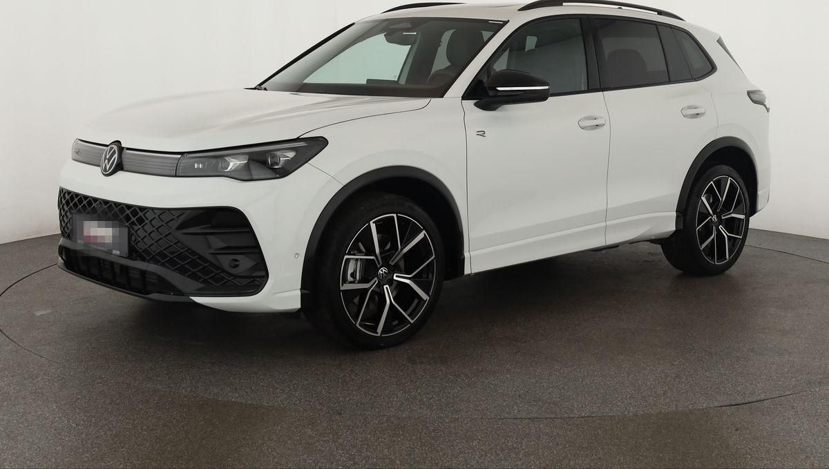 Volkswagen Tiguan 2.0 TSI DSG 4M R-Line IQ Pano Nav Key 360 foto 2