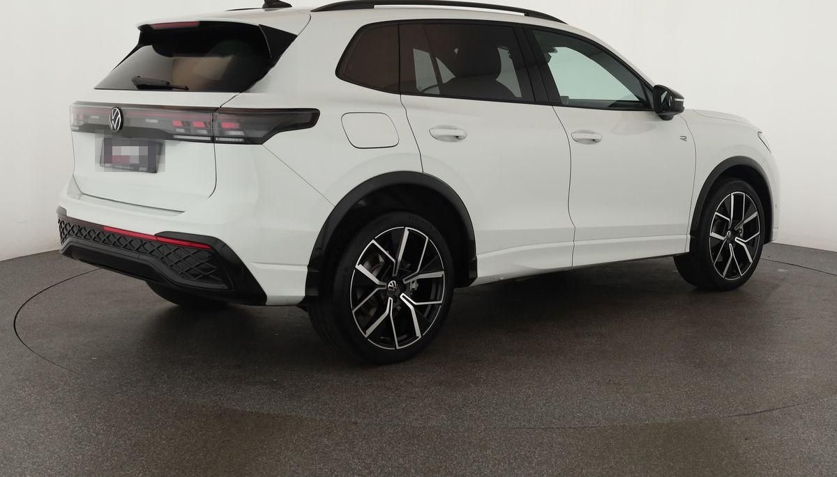 Volkswagen Tiguan 2.0 TSI DSG 4M R-Line IQ Pano Nav Key 360 foto 5