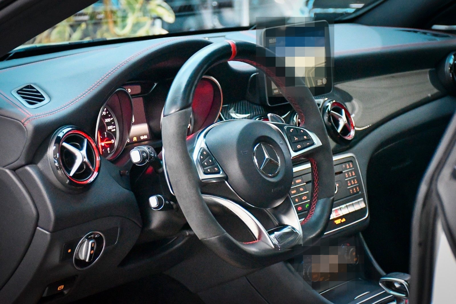 Mercedes-Benz CLA 45 AMG SB 4Matic Performance AMG Pano Harman foto 15