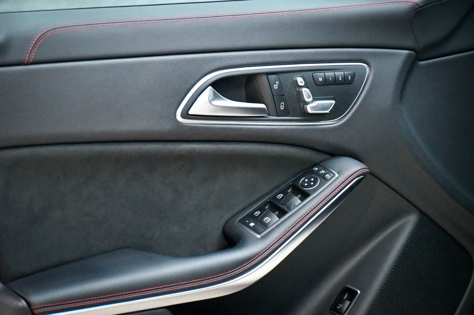 Mercedes-Benz CLA 45 AMG SB 4Matic Performance AMG Pano Harman foto 8