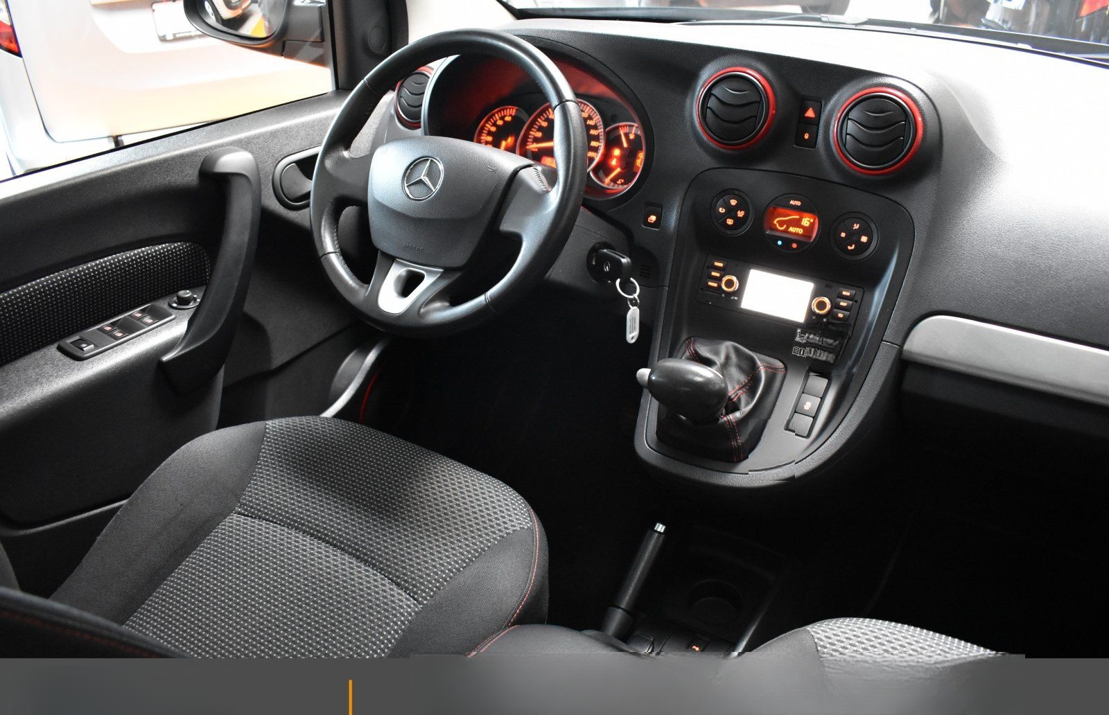 Mercedes-Benz Citan 112 Tourer Edition Hartmann Tuning rollstu foto 11