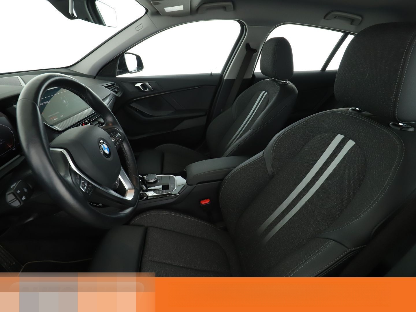 BMW 118i Sport Line Aut.*NAVI*LED*PDC*SHZ*LHZ*TEMPO* foto 10