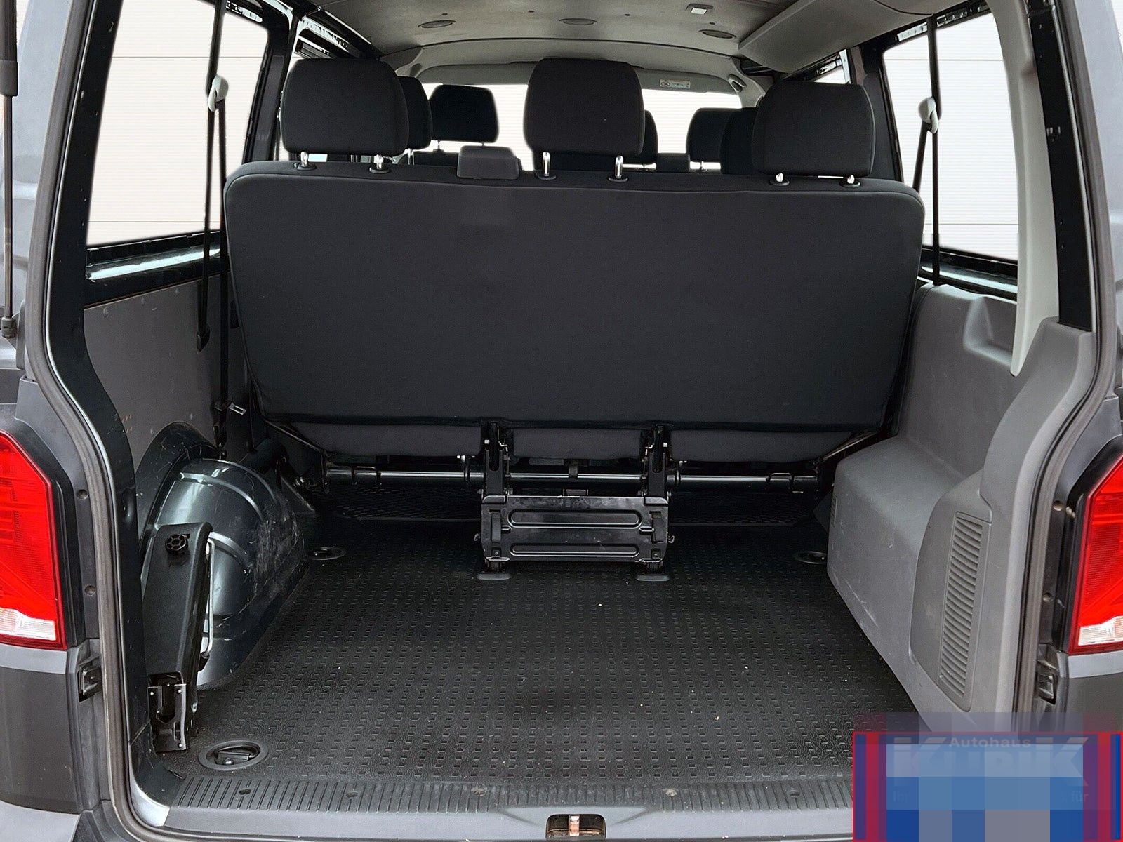 Volkswagen T6.1 Kombi langer Radstand 2,0 TDI 9 Sitzer+AppC foto 16