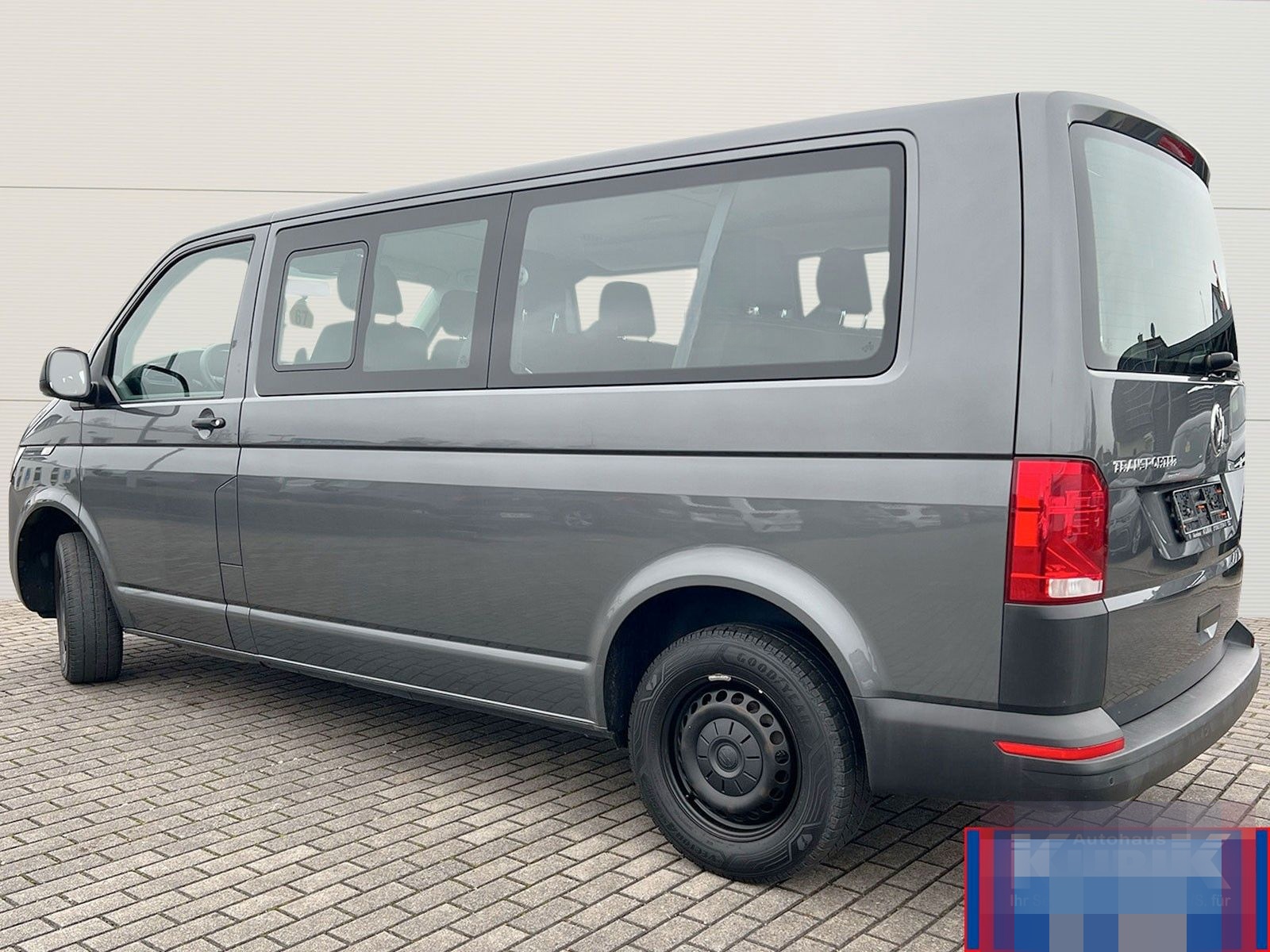 Volkswagen T6.1 Kombi langer Radstand 2,0 TDI 9 Sitzer+AppC foto 4