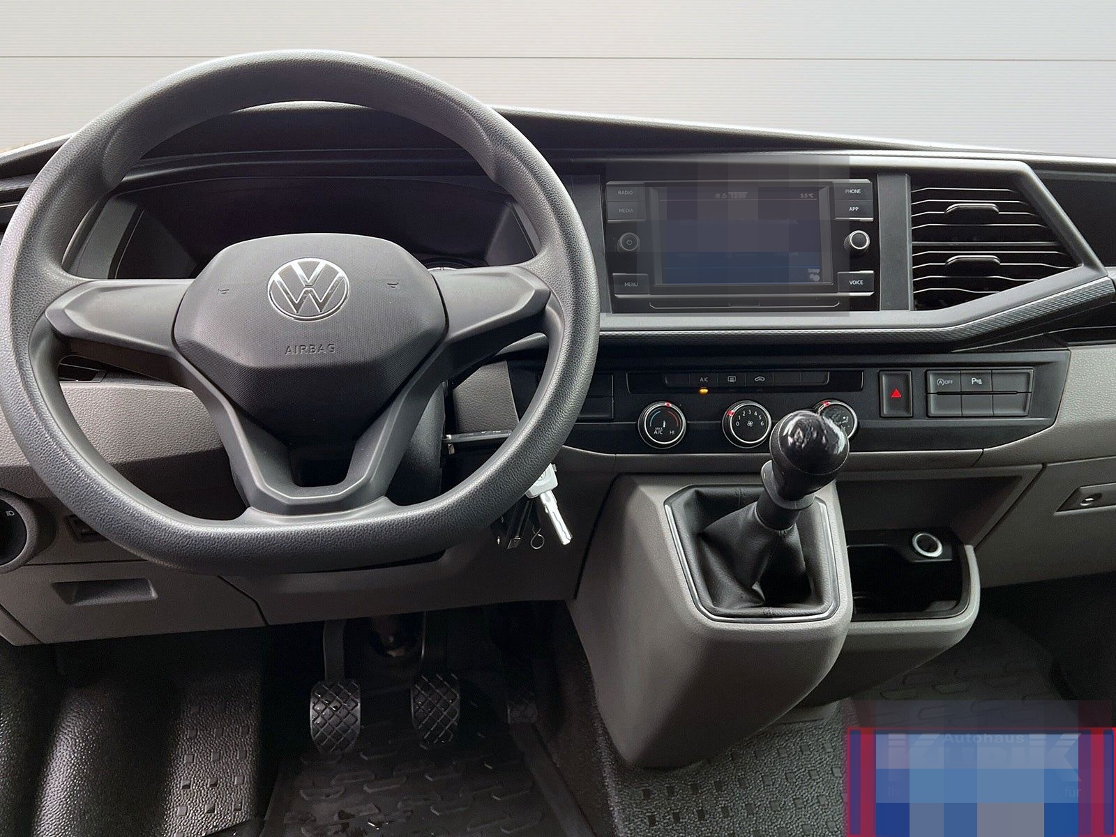 Volkswagen T6.1 Kombi langer Radstand 2,0 TDI 9 Sitzer+AppC foto 6