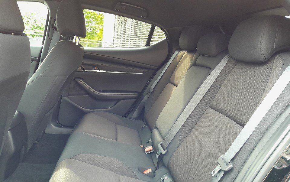 Mazda 3 SKY-X (186PS) 6AT EXCL. SoMo GULF mit MATRIX-L foto 12