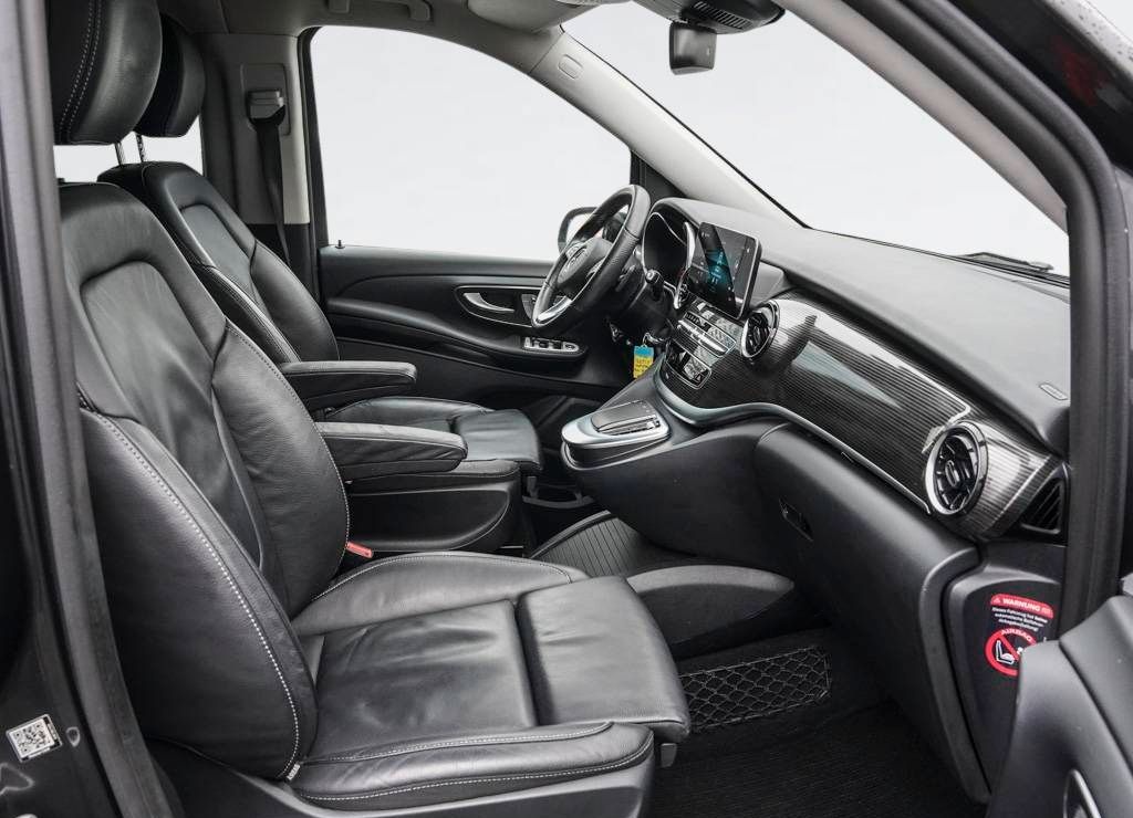 Mercedes-Benz V 220 d LANG MBUX LEDER ILS AHK 7-SITZER foto 5