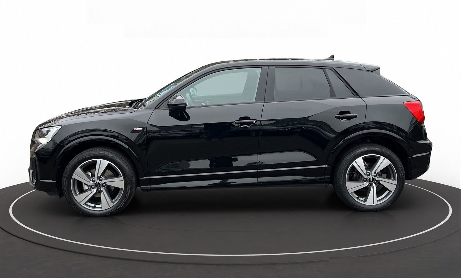 Audi Q2 35 TFSI S line AHK Komfortpaket Bluetooth LED foto 5