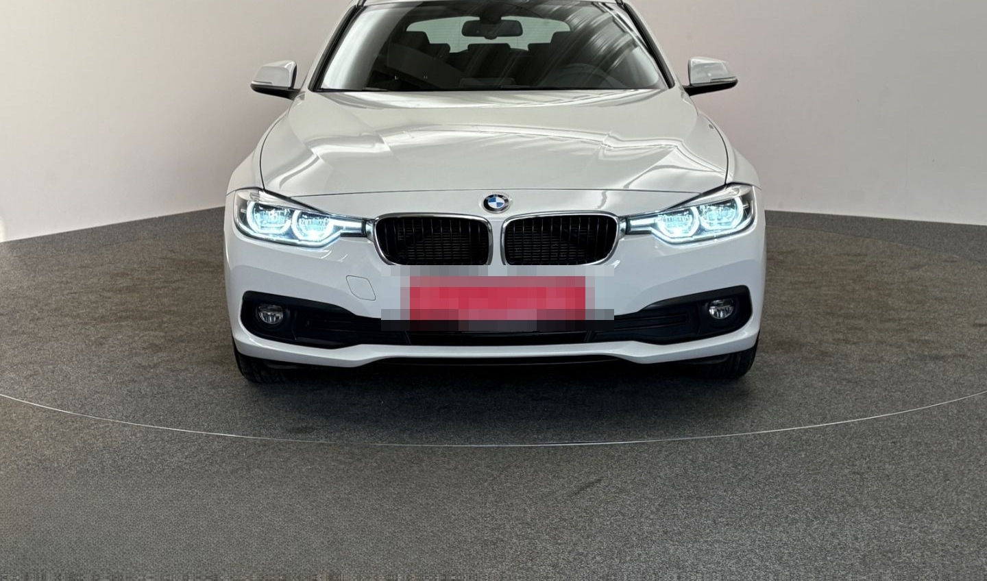 BMW 318 d Touring Advantage LED AHK NAVI PDC 16 GRA foto 2