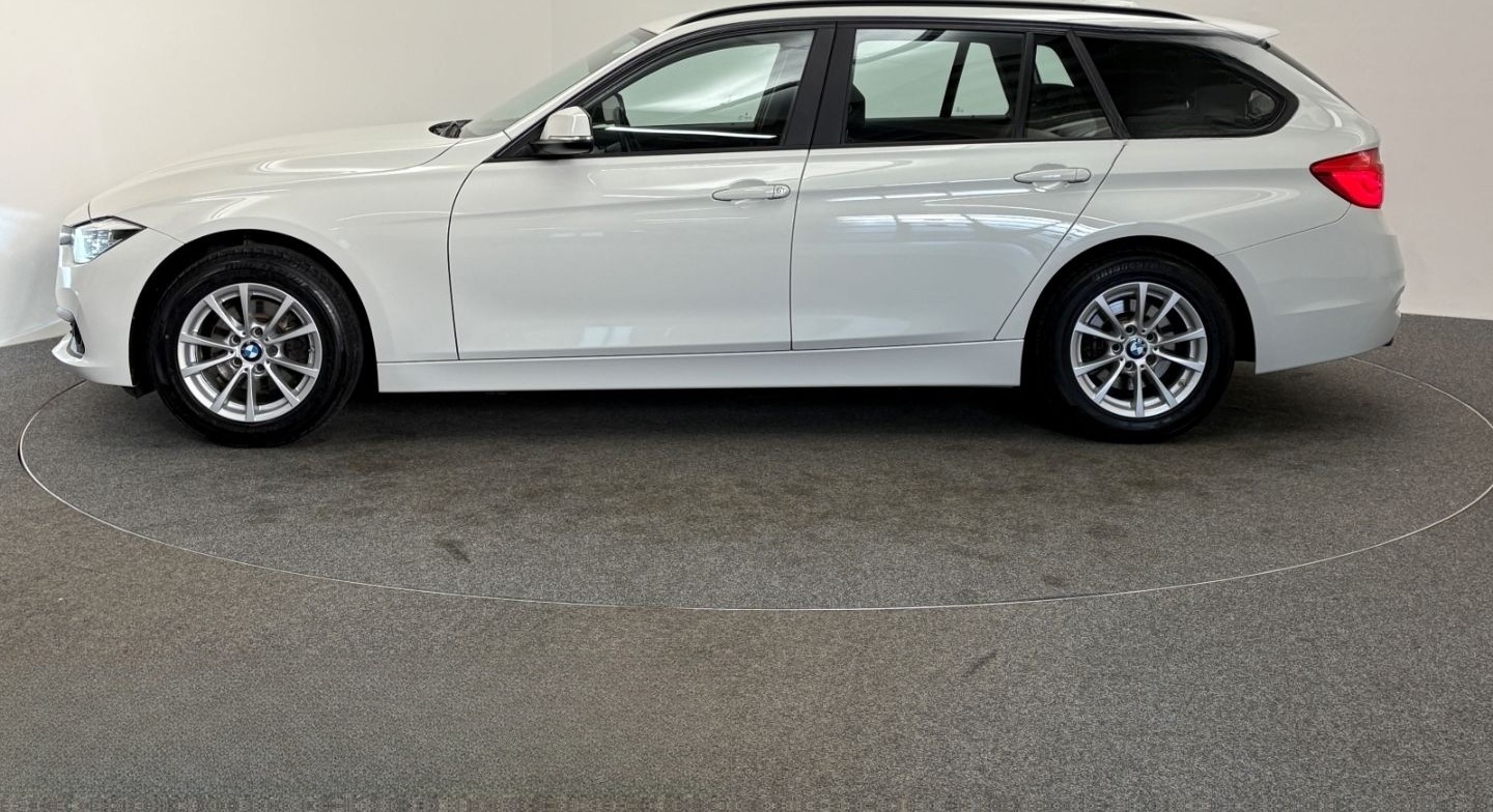 BMW 318 d Touring Advantage LED AHK NAVI PDC 16 GRA foto 3