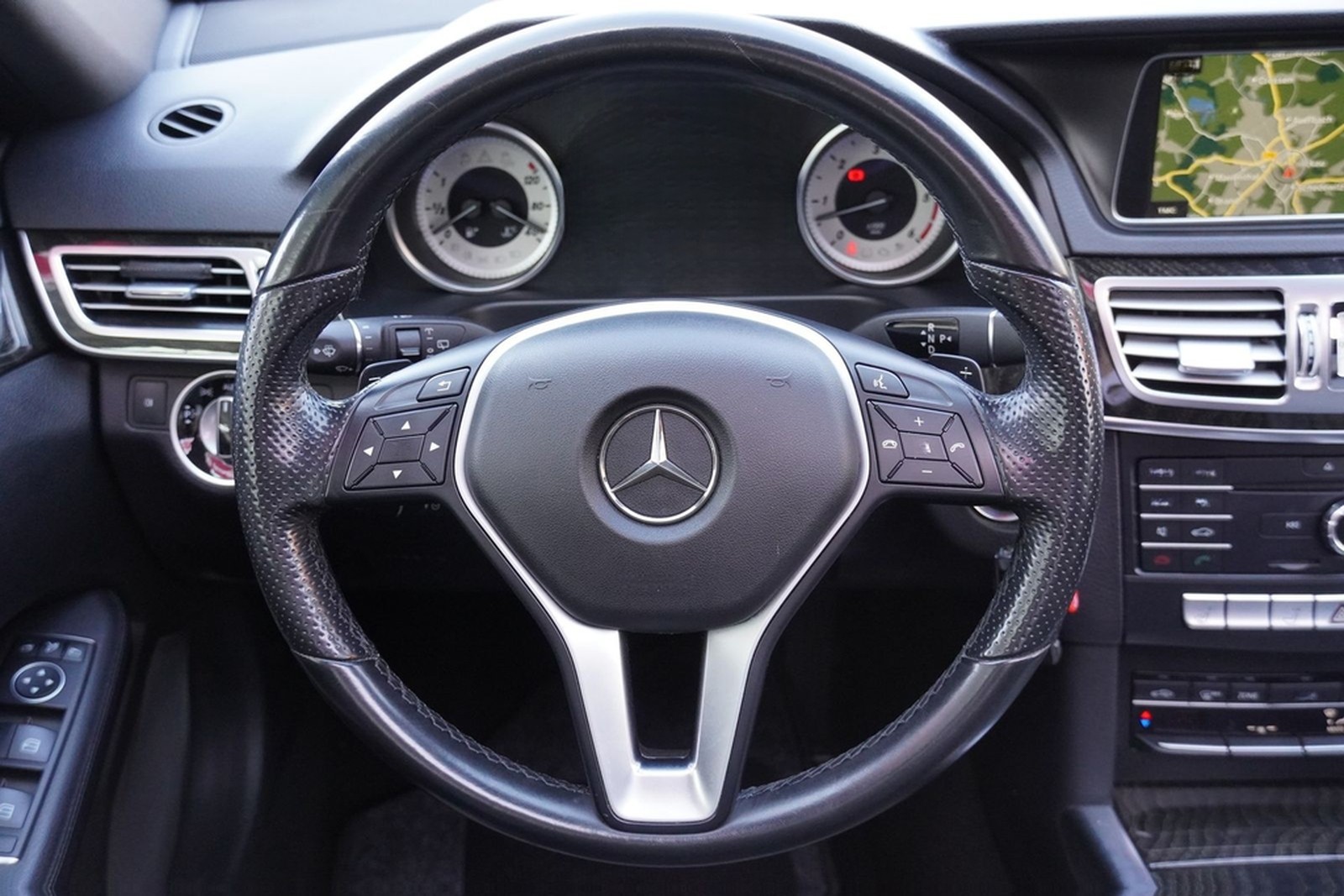 Mercedes-Benz E350 d T Avantgarde 4Matic LED Navi Teilleder foto 16