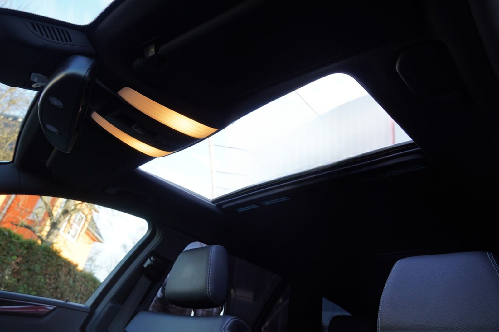 Mercedes-Benz E350 d T Avantgarde 4Matic LED Navi Teilleder foto 25
