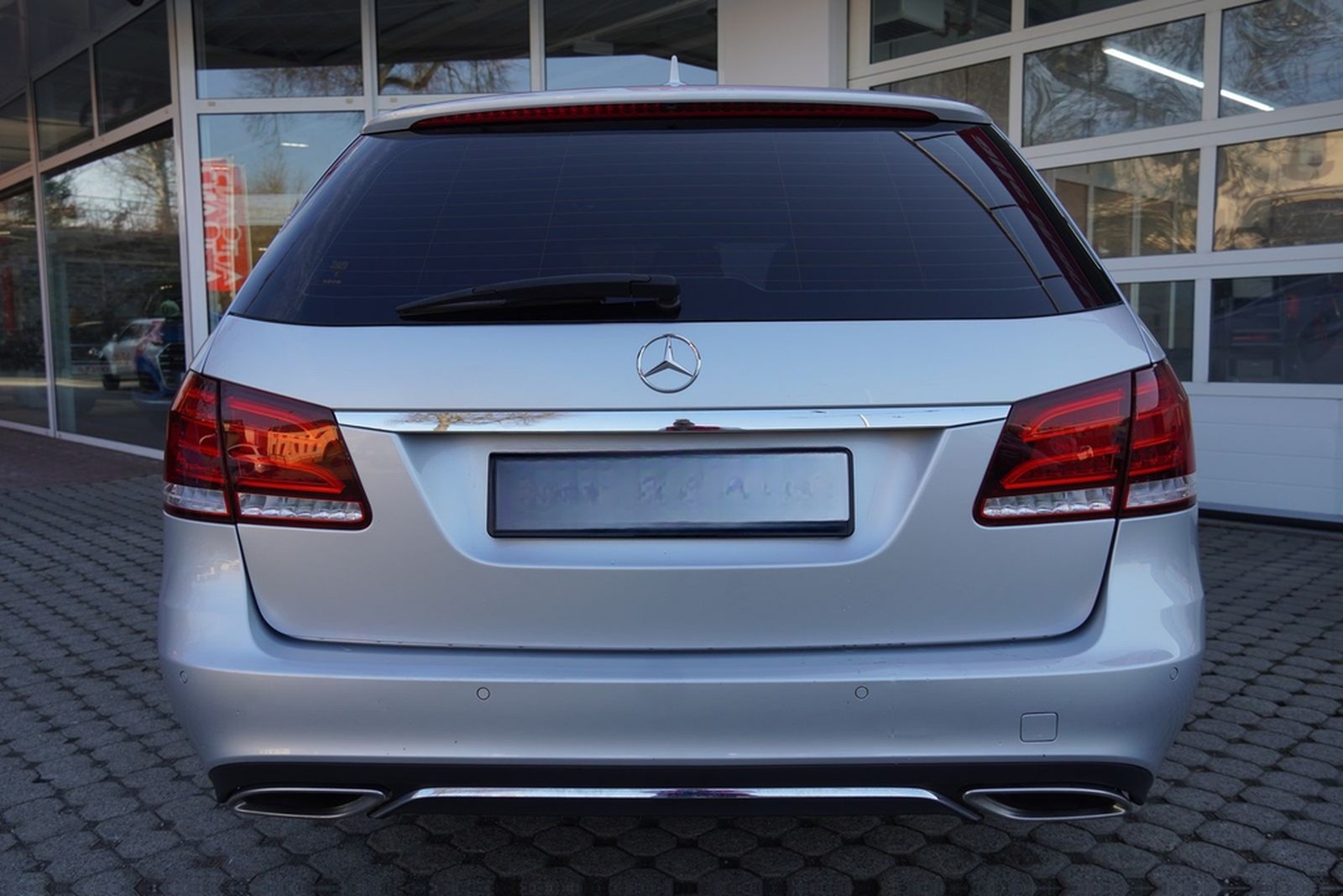 Mercedes-Benz E350 d T Avantgarde 4Matic LED Navi Teilleder foto 5