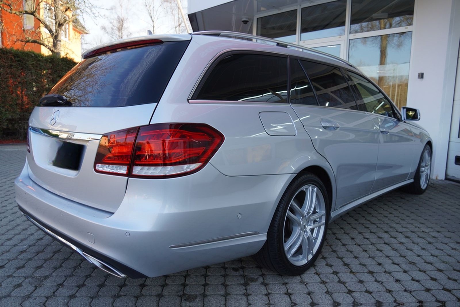 Mercedes-Benz E350 d T Avantgarde 4Matic LED Navi Teilleder foto 6