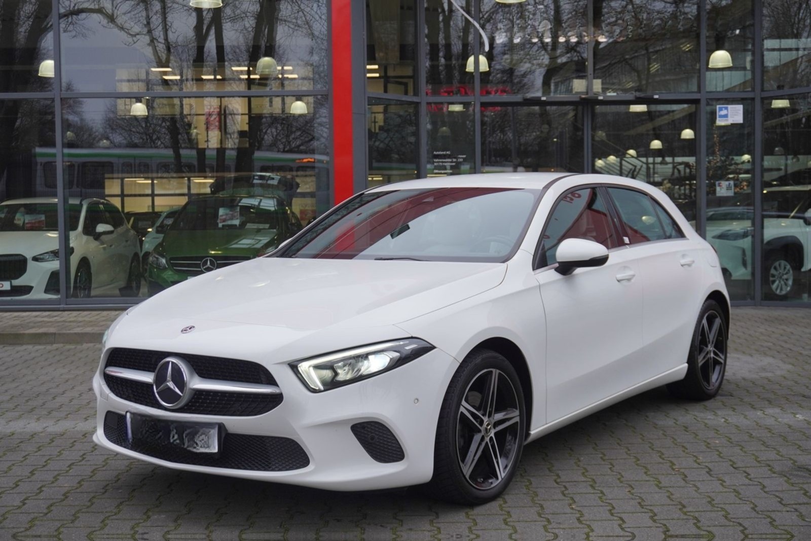 Mercedes-Benz A180 Kamera Leder Navi LED Digitales Cockpit foto 2