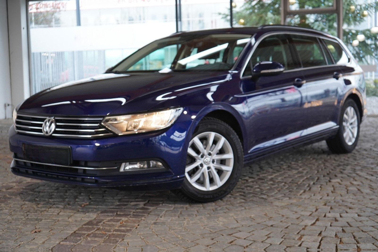 Volkswagen Passat 1.5 TSI Comfortline Navi ACC AHK PDC USB foto 2